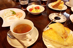アルム朝食